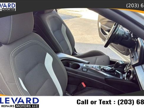 Used 2017 Chevrolet Camaro LT RWD image 27