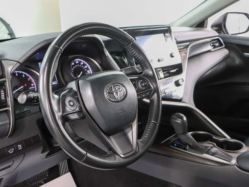 Used 2024 Toyota Camry SE image 22