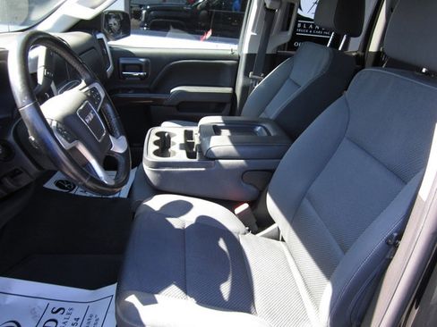 Used 2019 GMC Sierra 1500 SLE w/ SLE Value Package image 8