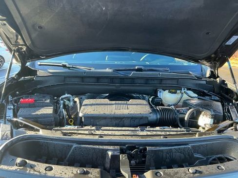 Used 2023 Chevrolet Tahoe RST w/ Luxury Package image 17