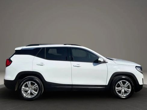 Used 2018 GMC Terrain SLE w/ Driver Convenience Package FWD image 8