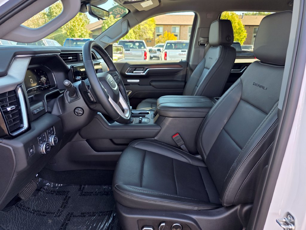 Certified 2025 GMC Sierra 1500 Denali w/ Technology Package AWD/4WD image 10