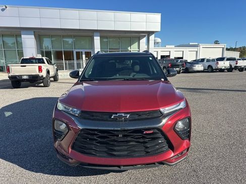 Used 2023 Chevrolet TrailBlazer RS w/ Convenience Package image 3