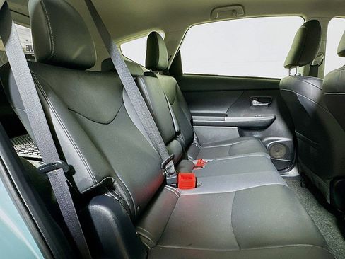 Used 2015 Toyota Prius V Four image 25