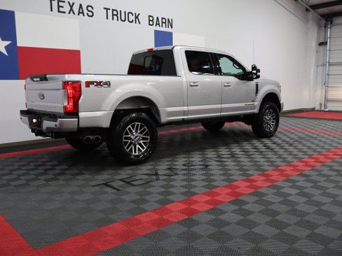 Used 2018 Ford F250 Lariat w/ Lariat Value Package AWD/4WD image 18