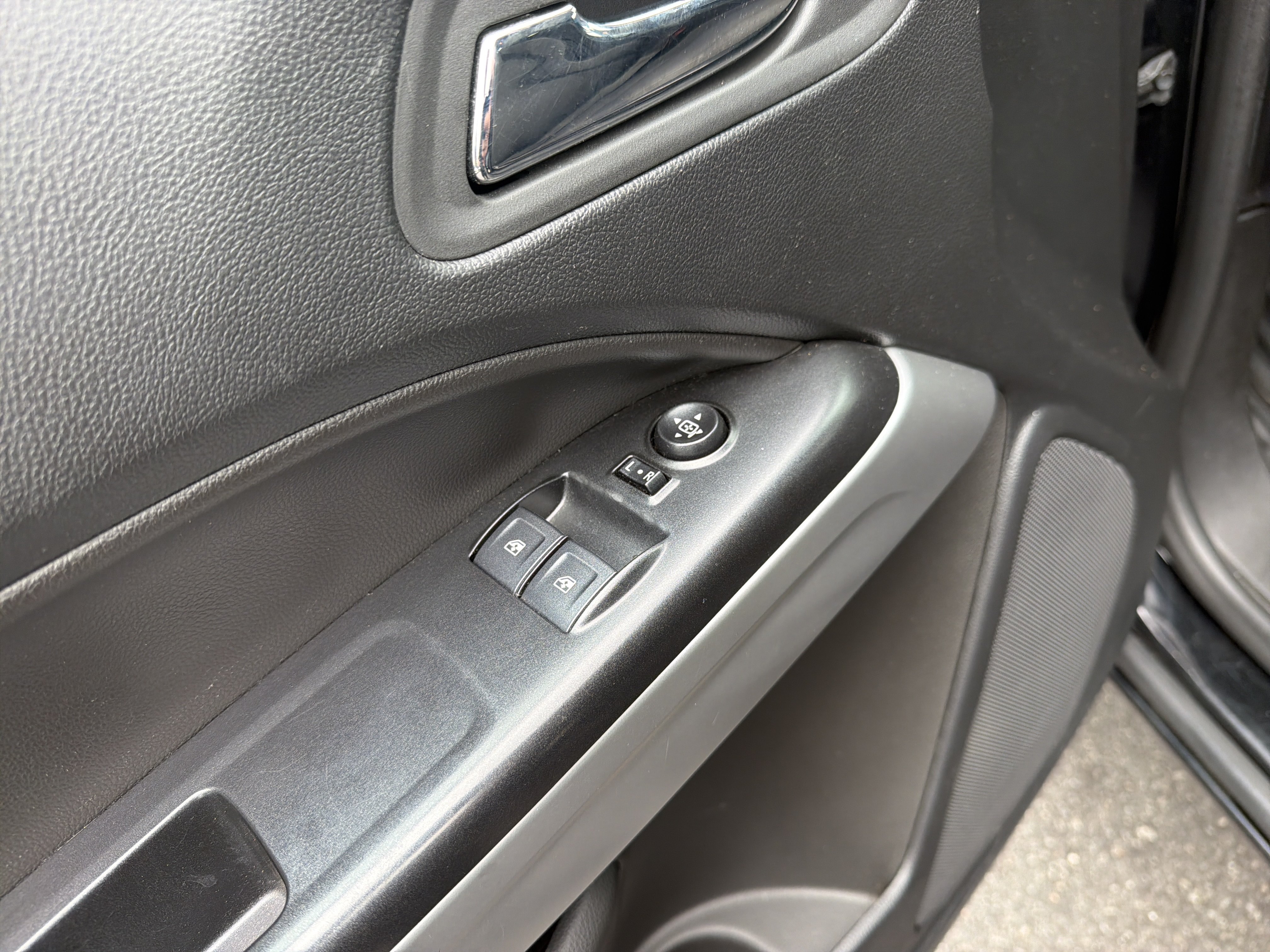 Used 2022 Chevrolet Colorado LT w/ Fleet Safety Package RWD image 15