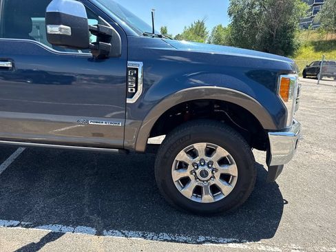 Used 2017 Ford F250 King Ranch w/ King Ranch Ultimate Package AWD/4WD image 32