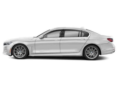 Used 2020 BMW 740i w/ Premium Package image 3