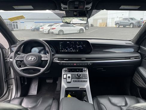 Used 2024 Hyundai Palisade Calligraphy image 21