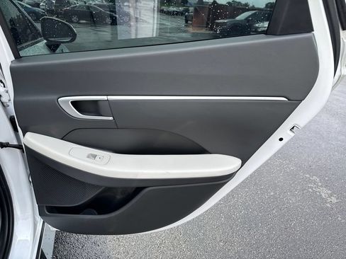 Used 2025 Hyundai Sonata SEL FWD image 33