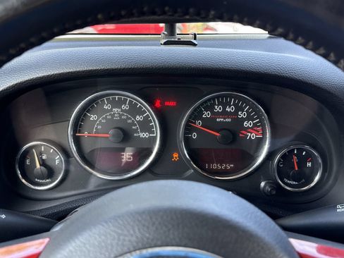 Used 2017 Jeep Wrangler Unlimited Rubicon AWD/4WD image 19