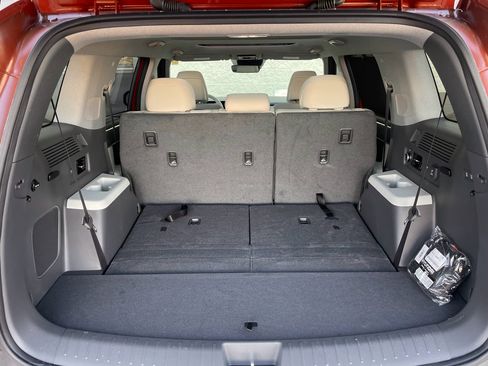 New 2025 Hyundai Santa Fe Limited image 28