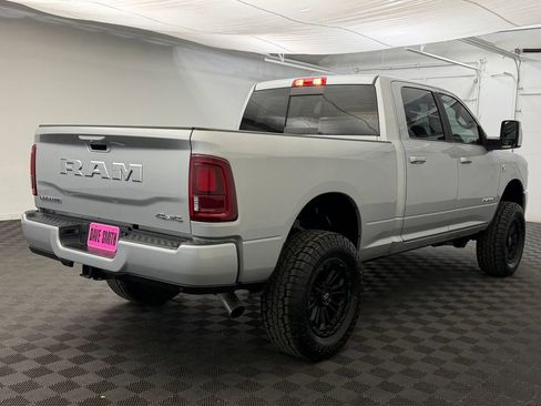 Used 2026 RAM 2500 Laramie AWD/4WD image 9