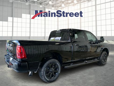 New 2026 RAM 2500 Laramie AWD/4WD image 5