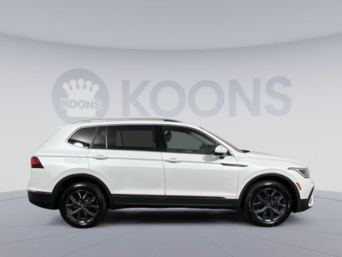 Used 2023 Volkswagen Tiguan SE AWD/4WD image 12