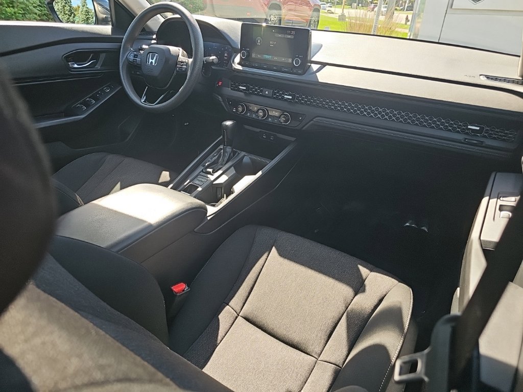 Used 2023 Honda Accord EX image 27
