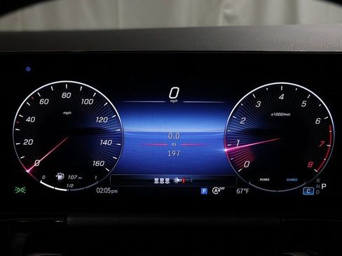 Used 2025 Mercedes-Benz GLA 250 4MATIC image 16