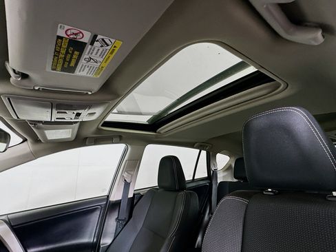 Used 2018 Toyota RAV4 XLE image 25