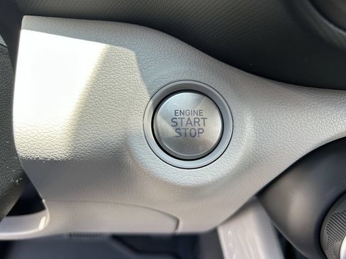 New 2026 Hyundai Venue SEL FWD image 33