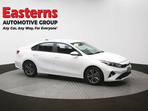 Used 2022 Kia Forte LXS FWD image 46