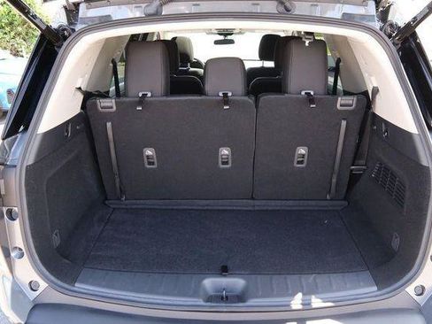 Used 2025 Nissan Pathfinder SV w/ SV Premium Package FWD image 7