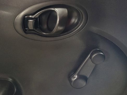 Used 2019 Nissan Versa S Plus FWD image 27
