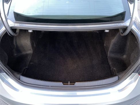 Used 2023 Chevrolet Malibu LT image 36