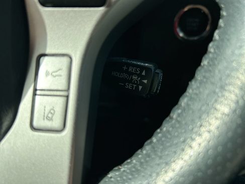 Used 2024 Toyota 4Runner SR5 AWD/4WD image 18