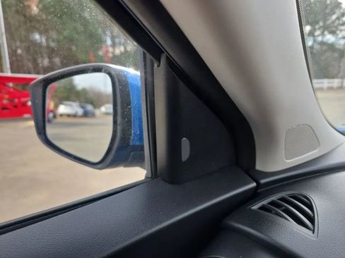 Used 2024 Nissan Kicks SV image 23