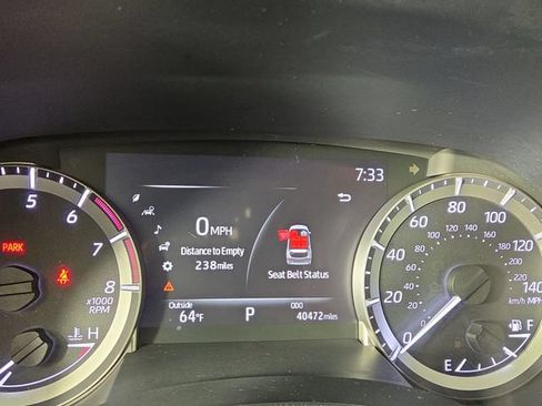 Used 2023 Toyota Highlander L AWD/4WD image 16
