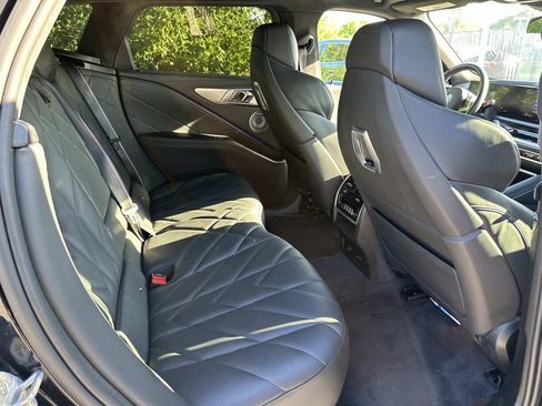 Used 2025 BMW XM AWD/4WD image 36