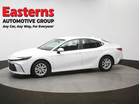 Used 2025 Toyota Camry LE FWD image 58