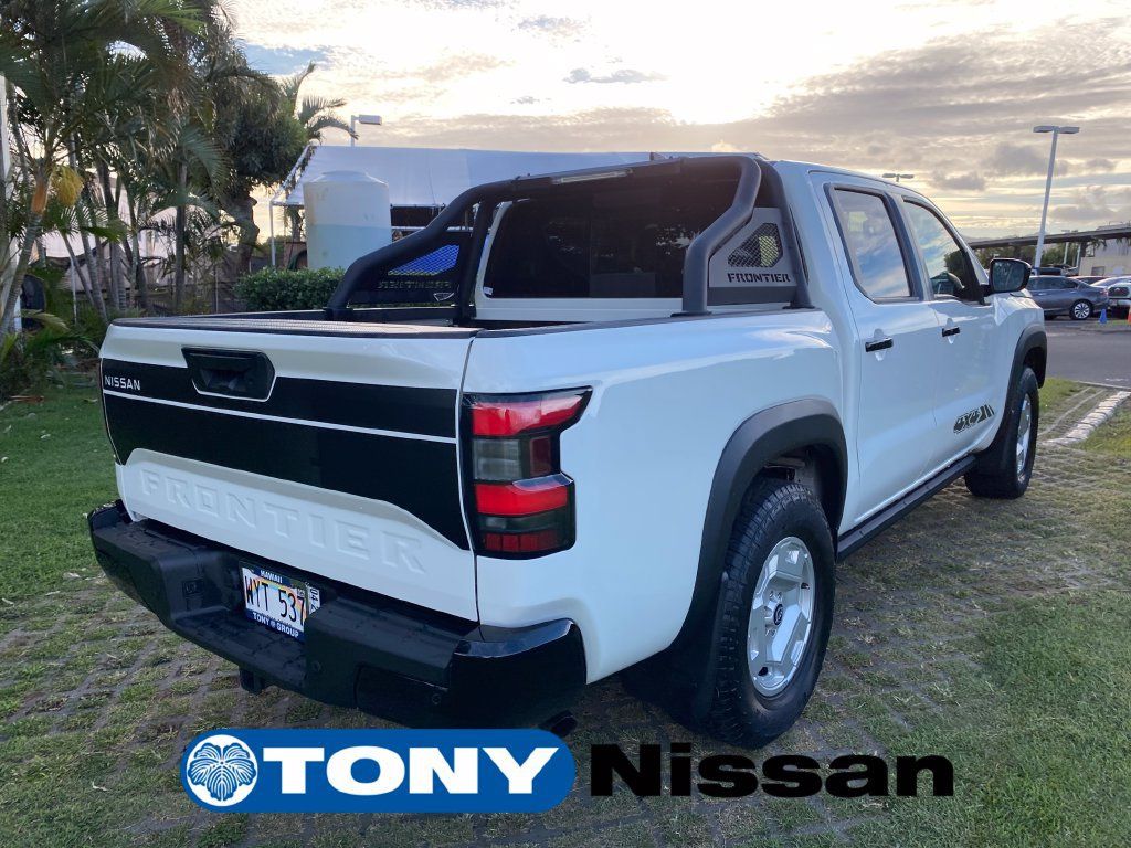 Used 2024 Nissan Frontier SV w/ Hardbody Edition AWD/4WD image 7