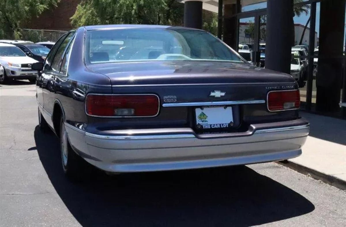 Used 1993 Chevrolet Caprice Classic RWD image 10