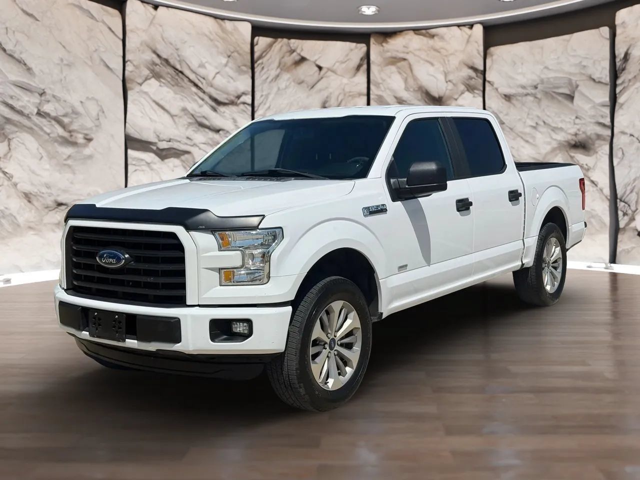 Used 2017 Ford F150 XL w/ Equipment Group 101A Mid RWD image 2