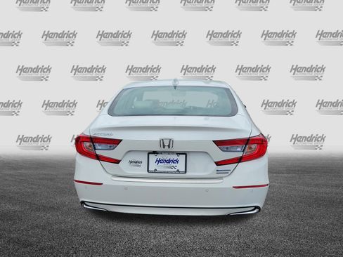 Used 2019 Honda Accord Touring image 6