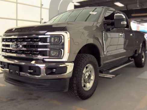 Used 2023 Ford F350 Lariat w/ Tow Technology Package AWD/4WD image 2