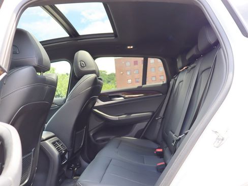Used 2023 BMW X4 xDrive30i w/ Parking Assistance Package AWD/4WD image 14