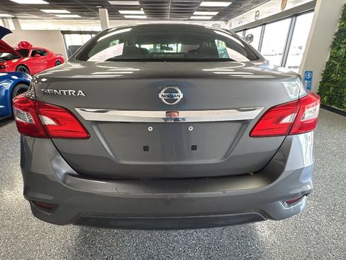 Used 2018 Nissan Sentra S FWD image 4