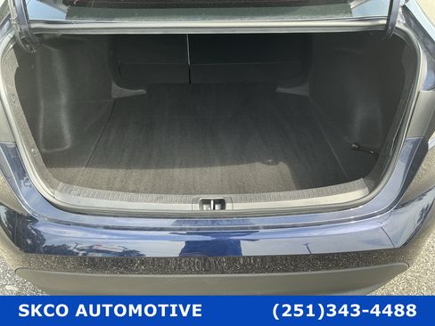 Used 2024 Toyota Corolla LE FWD image 21