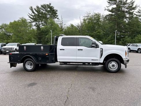 Used 2024 Ford F350 XL w/ XL Chrome Package AWD/4WD image 2