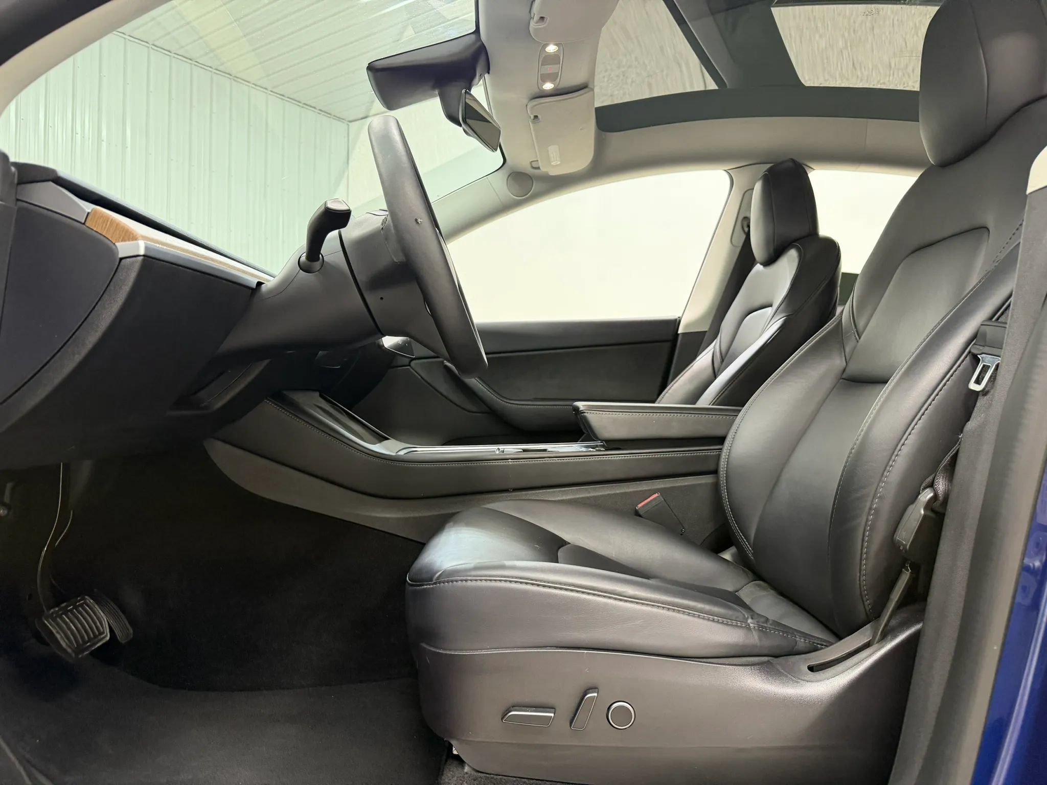 Used 2021 Tesla Model Y Long Range AWD/4WD image 15