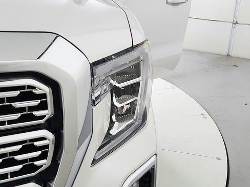 Used 2022 GMC Sierra 1500 Denali w/ Driver Alert Package II AWD/4WD image 41