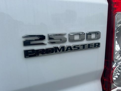 Used 2023 RAM ProMaster 2500 FWD image 16