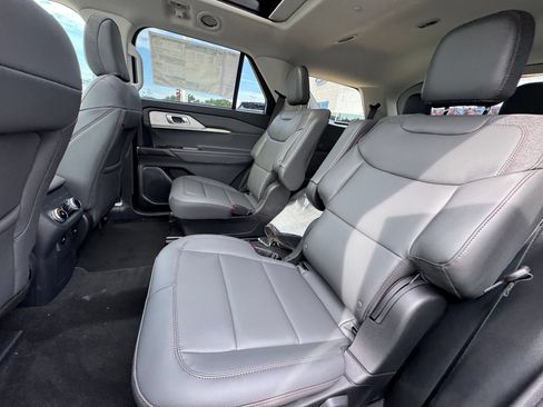 New 2026 Ford Explorer Active w/ Active Comfort Package AWD/4WD image 22
