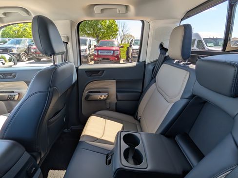 New 2026 Ford Maverick Lariat AWD/4WD image 37