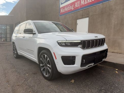 Used 2023 Jeep Grand Cherokee L Overland AWD/4WD image 3