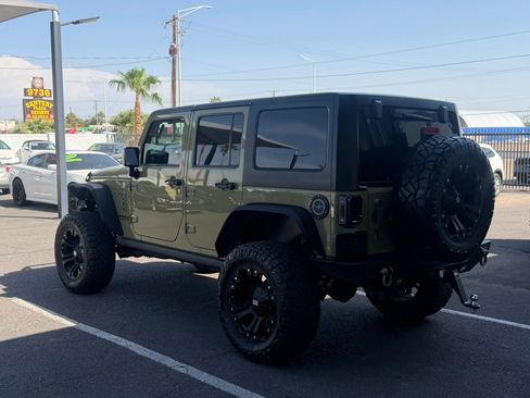 Used 2013 Jeep Wrangler Unlimited Rubicon w/ Dual Top Group AWD/4WD image 5