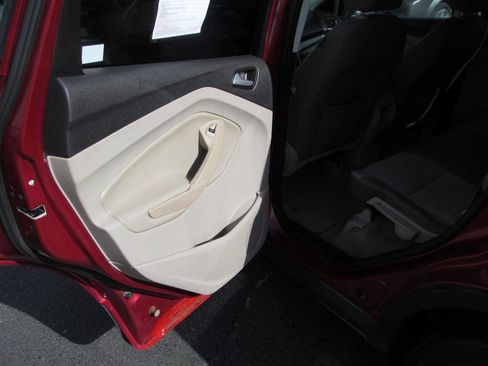 Used 2013 Ford Escape SE AWD/4WD image 16