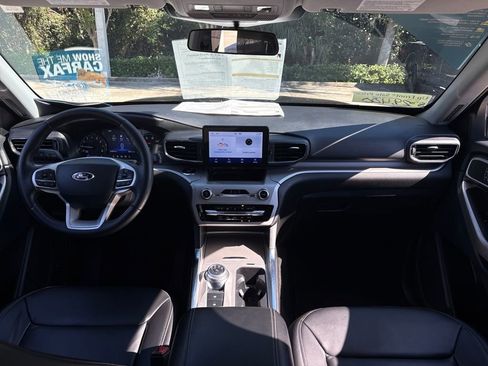 Certified 2023 Ford Explorer XLT w/ Equipment Group 202A image 34